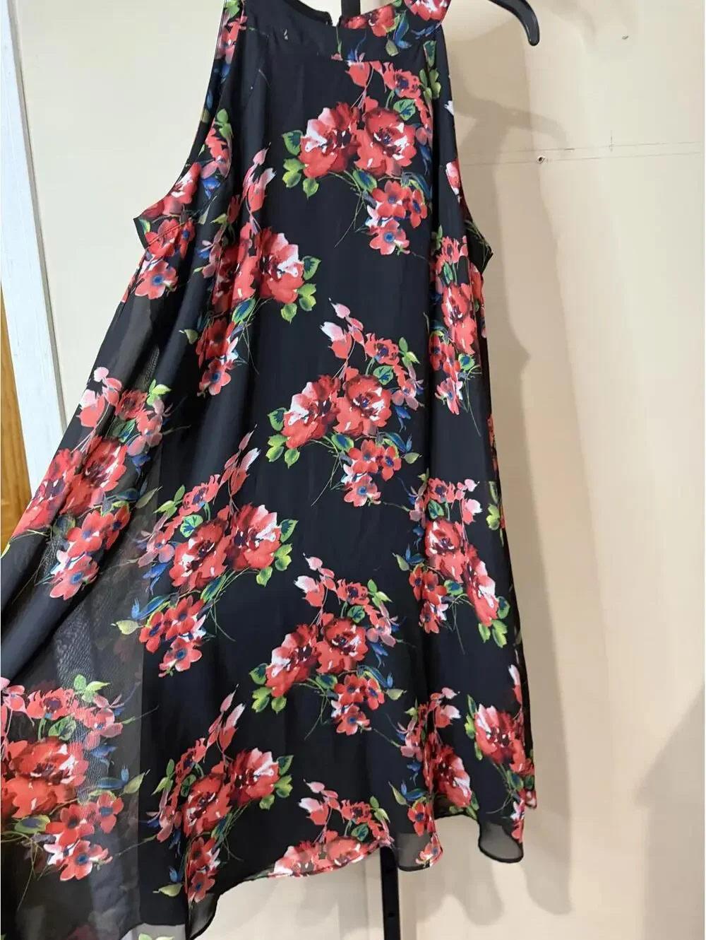 Betsey Johnson 12 Sleeveless Black Dress with Red Floral Print